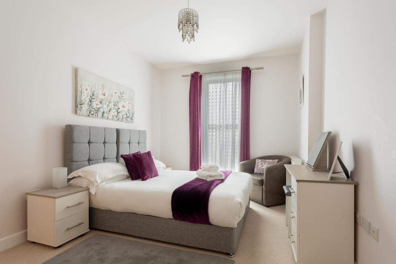 1 Bed Apartment - Redhill Central, Surrey, Gatwick #2 Εξωτερικό φωτογραφία