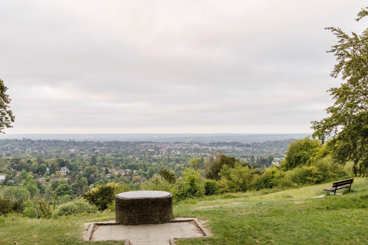 1 Bed Apartment - Redhill Central, Surrey, Gatwick #2 Εξωτερικό φωτογραφία