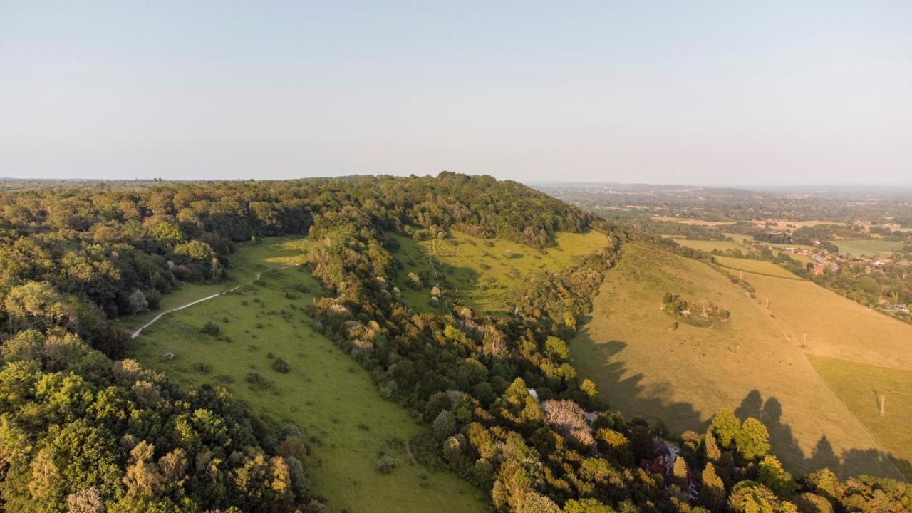 1 Bed Apartment - Redhill Central, Surrey, Gatwick #2 Εξωτερικό φωτογραφία